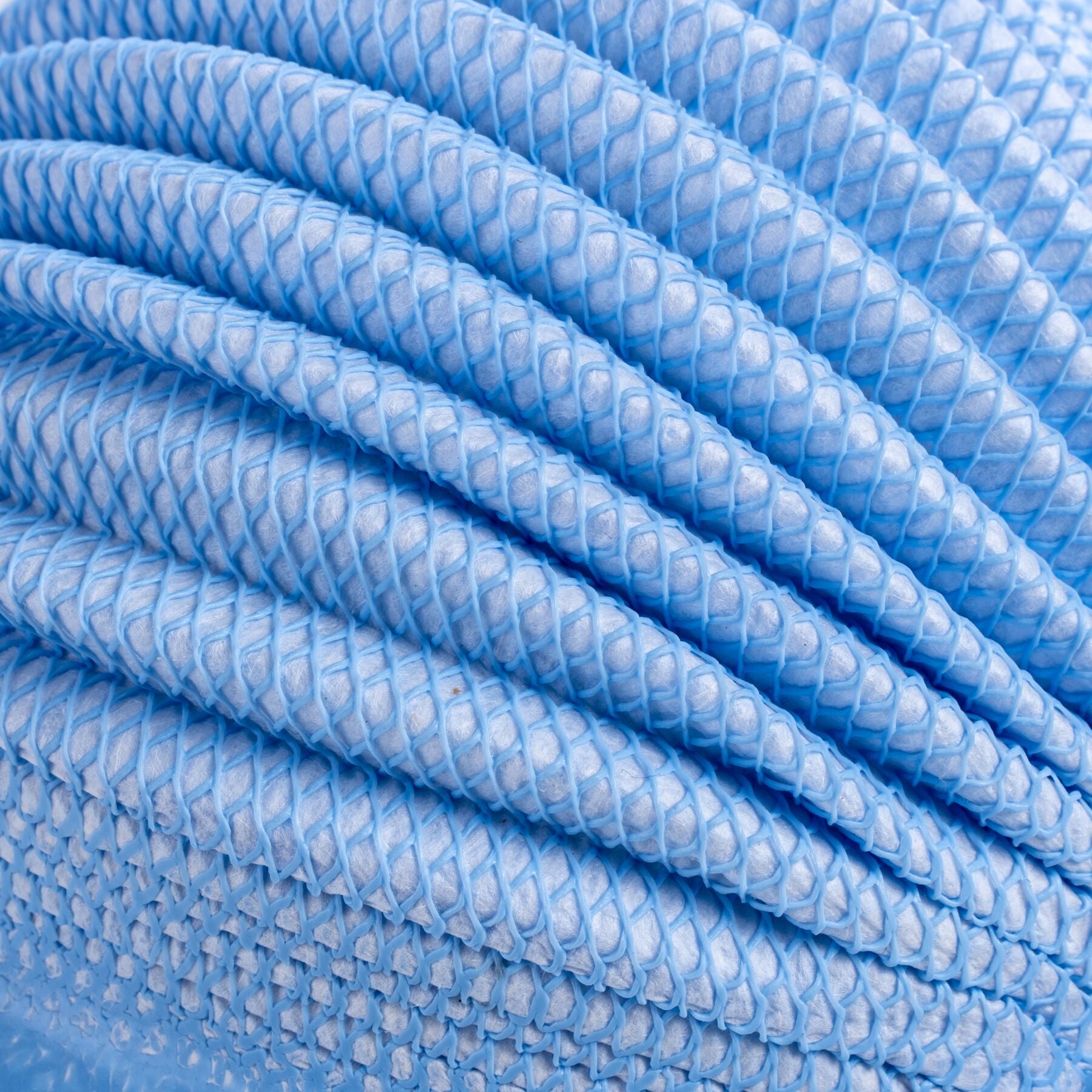 Closeup view of Moldex Airwave N95 blue Duro Mesh